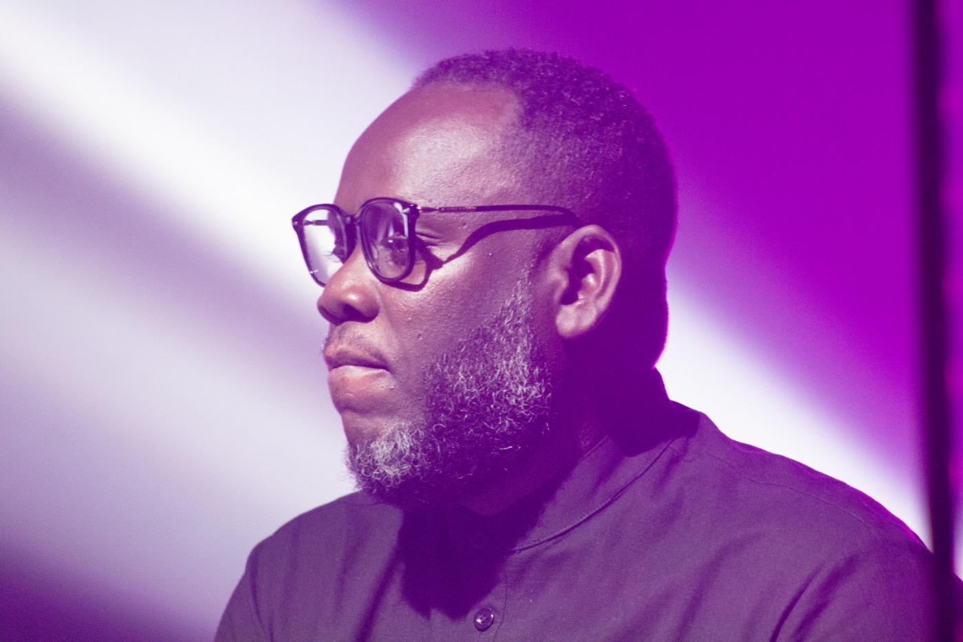 Keyboardist performing during a music video shoot by TECHINRI AGENCY